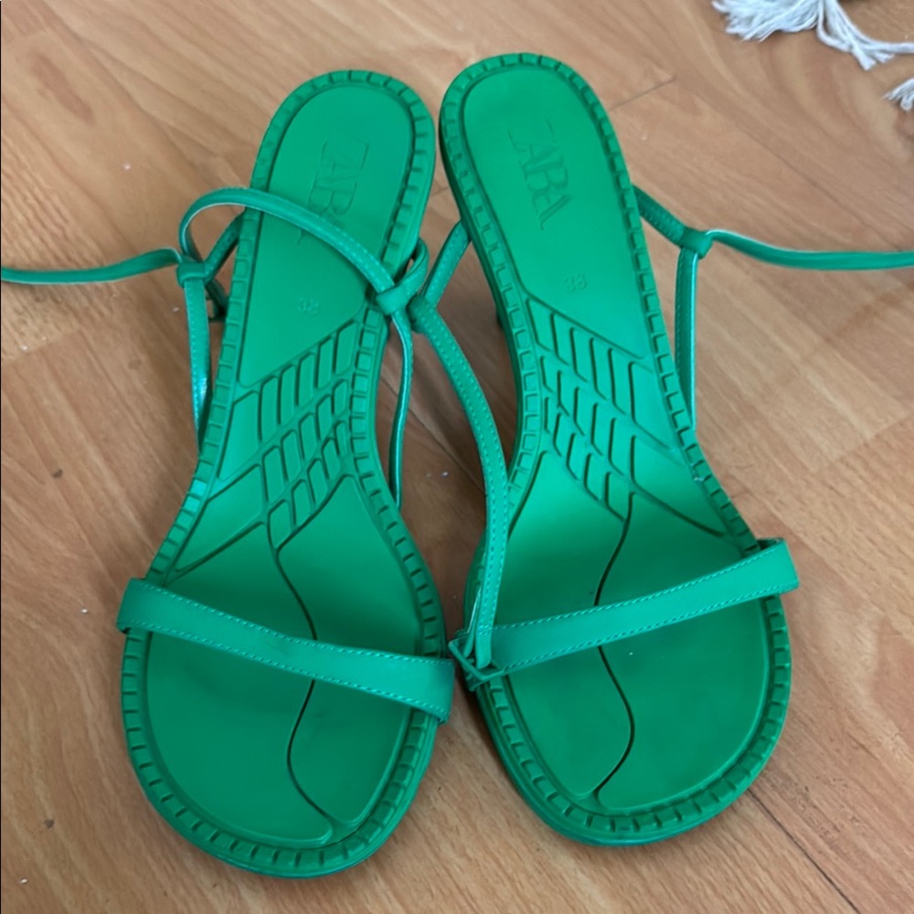 Zara Green Strappy Sandals with Ankle Wraps